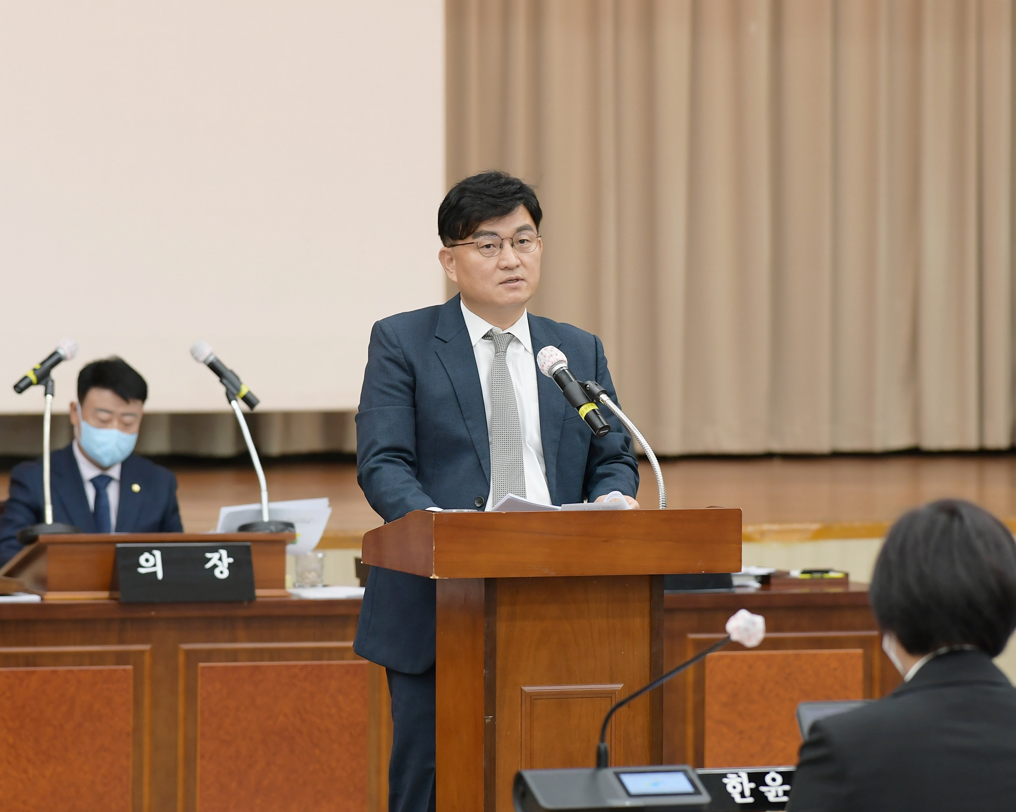 공병철 광산구의원, 고가 하부공간 관리 등 구정 현안 관련 송곳 질문 첨부이미지 : 3-1_20220920_공병철 광산구의원, 고가 하부공간 관리 등 구정 현안 관련 송곳 질문.JPG