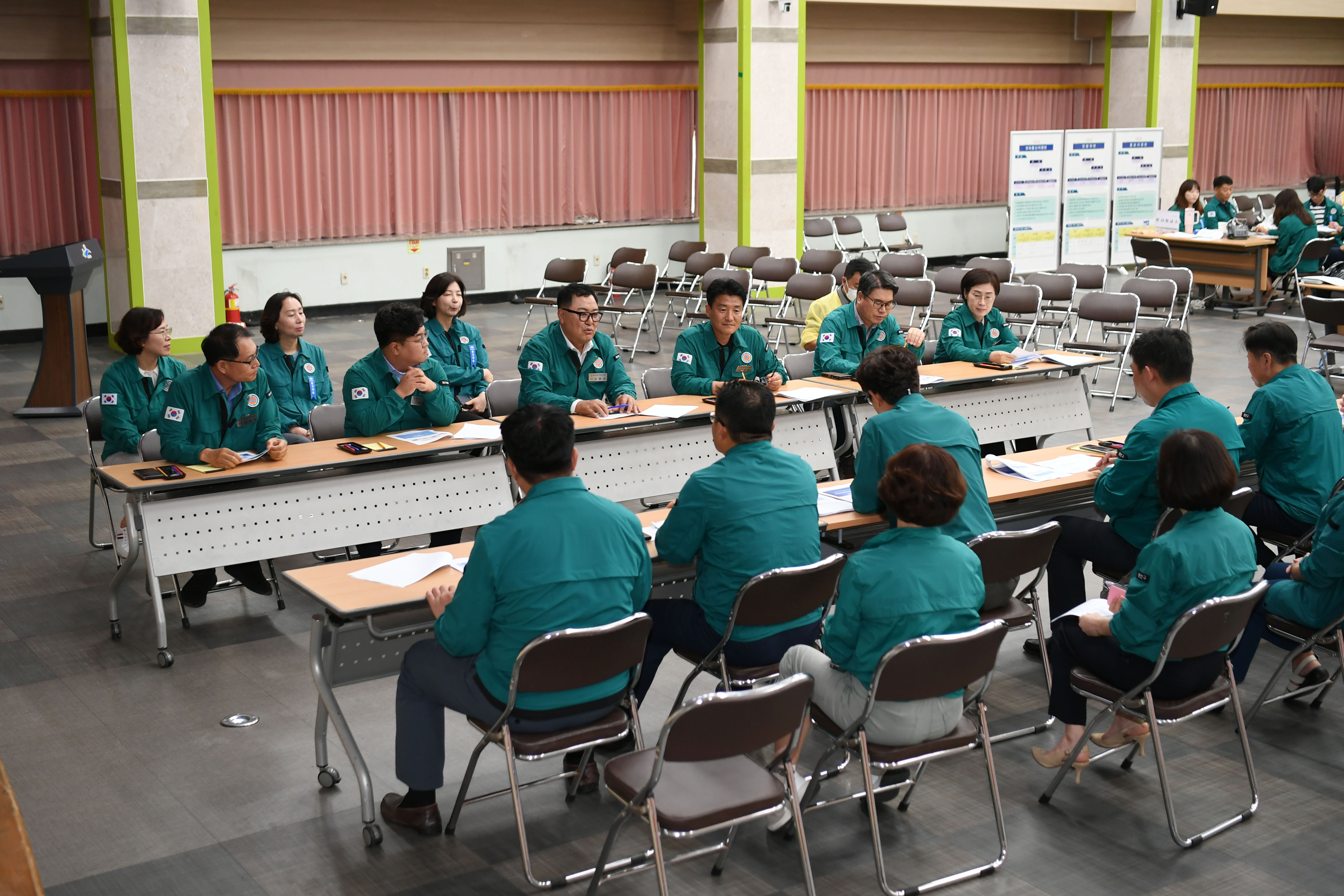 제9대 후반기 의장단 '2024 을지연습' 격려 방문 첨부이미지 : 20240820 후반기 의장단 2024년 을지연습 위문방문 (22).jpg