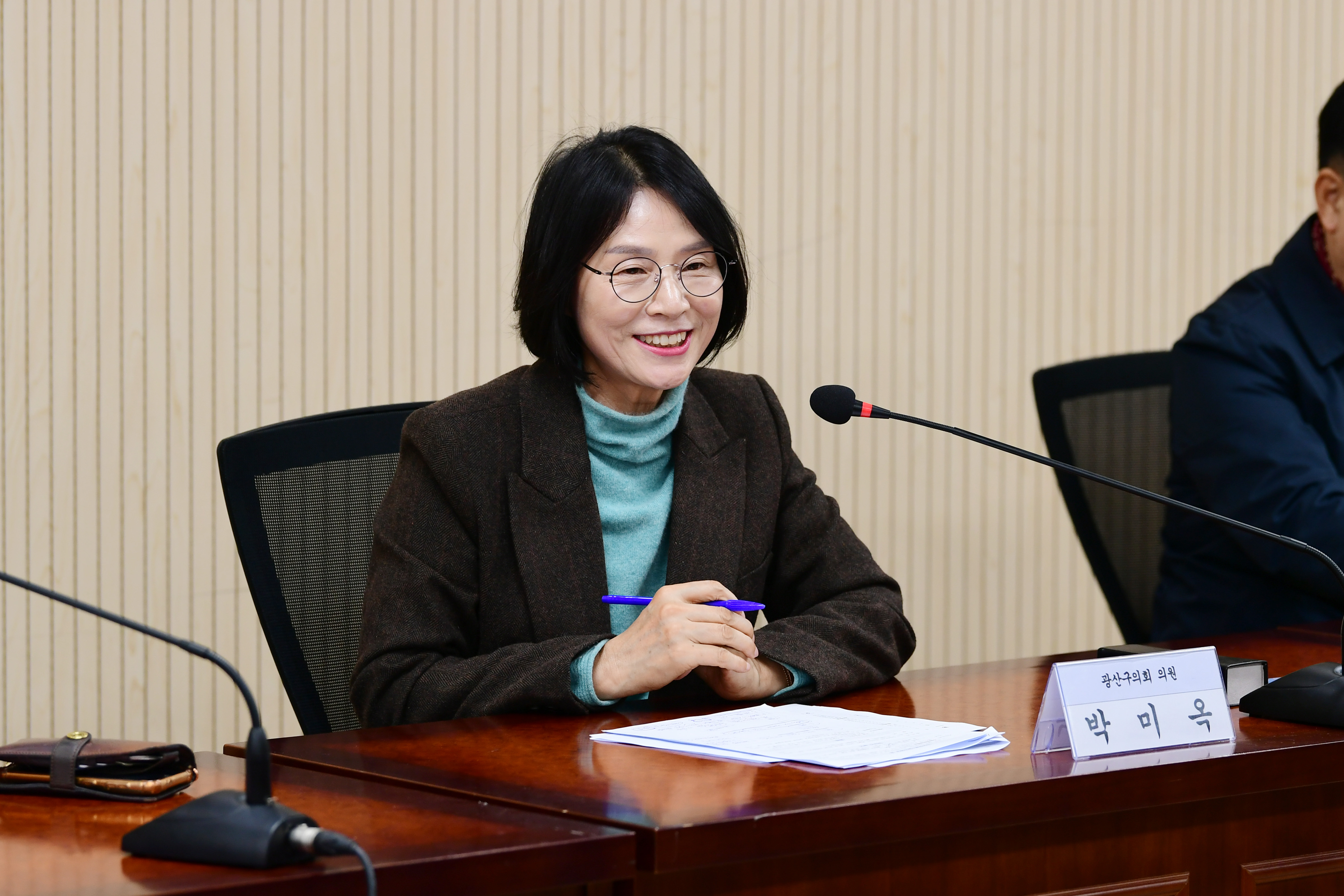 광산구의회, ‘전통시장 활성화’ 위해 상인들과 머리 맞대 첨부이미지 : 2-3_20240216_광산구의회, ‘전통시장 활성화' 위해 상인들과 머리 맞대.jpg