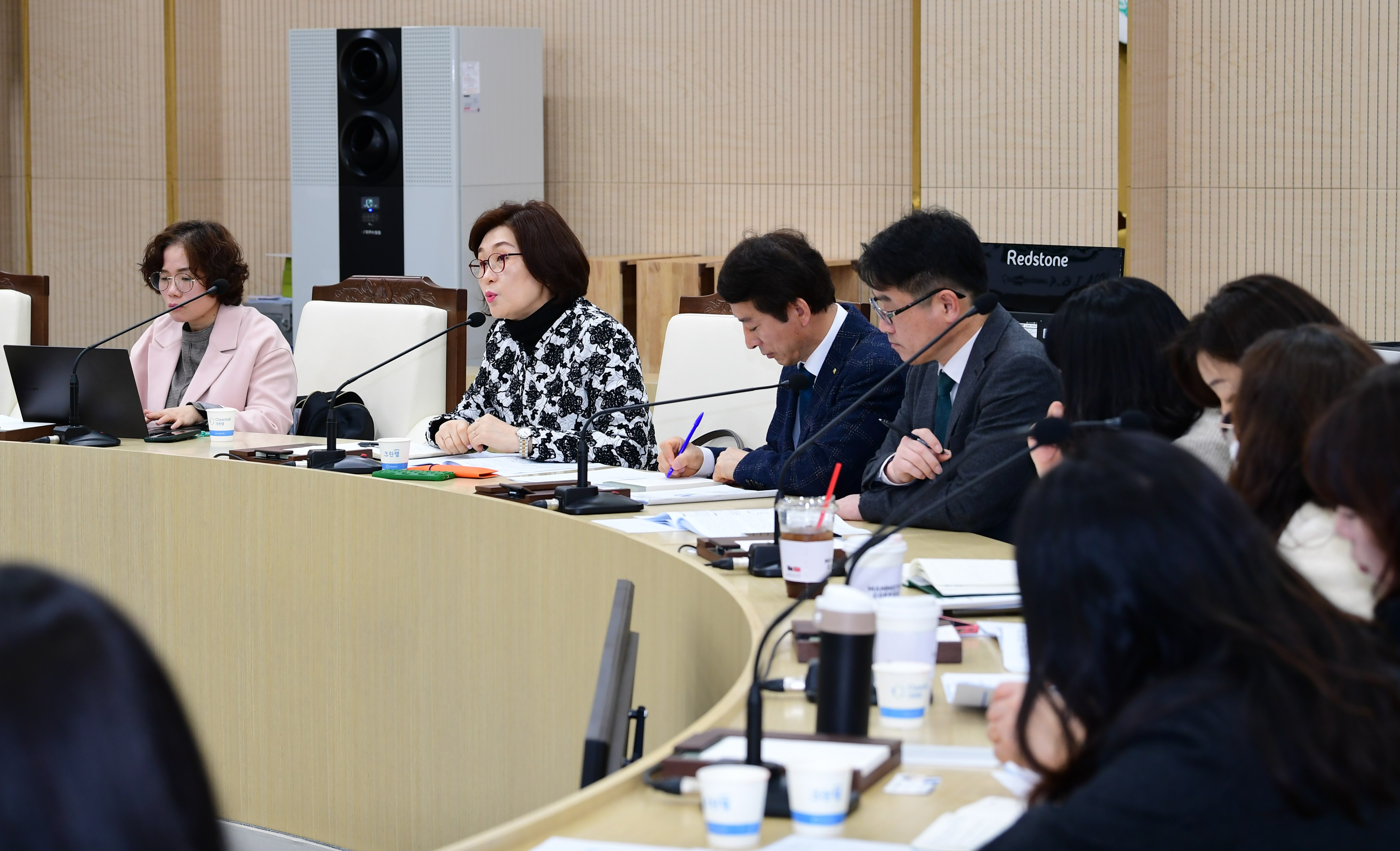 광산구의회, ‘마을활동가 경력인증’ 방안 모색 정책간담회 첨부이미지 : 2-2_20240306_광산구의회, ‘마을활동가 경력인증’ 방안 모색 정책간담회.JPG