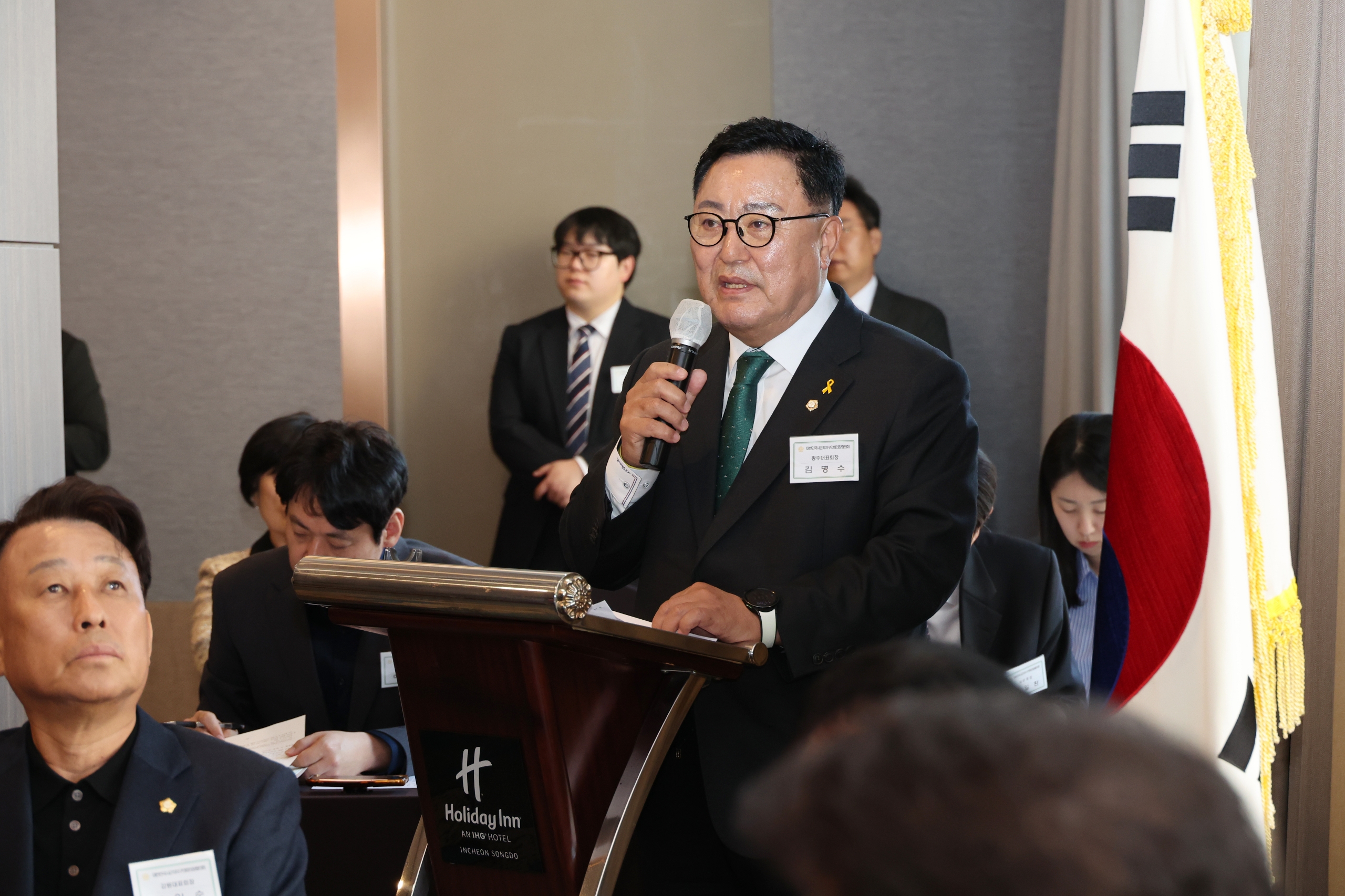 김명수 광산구의장, ‘담배회사’ 사회적 책임 이행 촉구 첨부이미지 : 2-2_20250415_김명수 광산구의장, ‘담배회사’ 사회적 책임 이행 촉구.jpeg