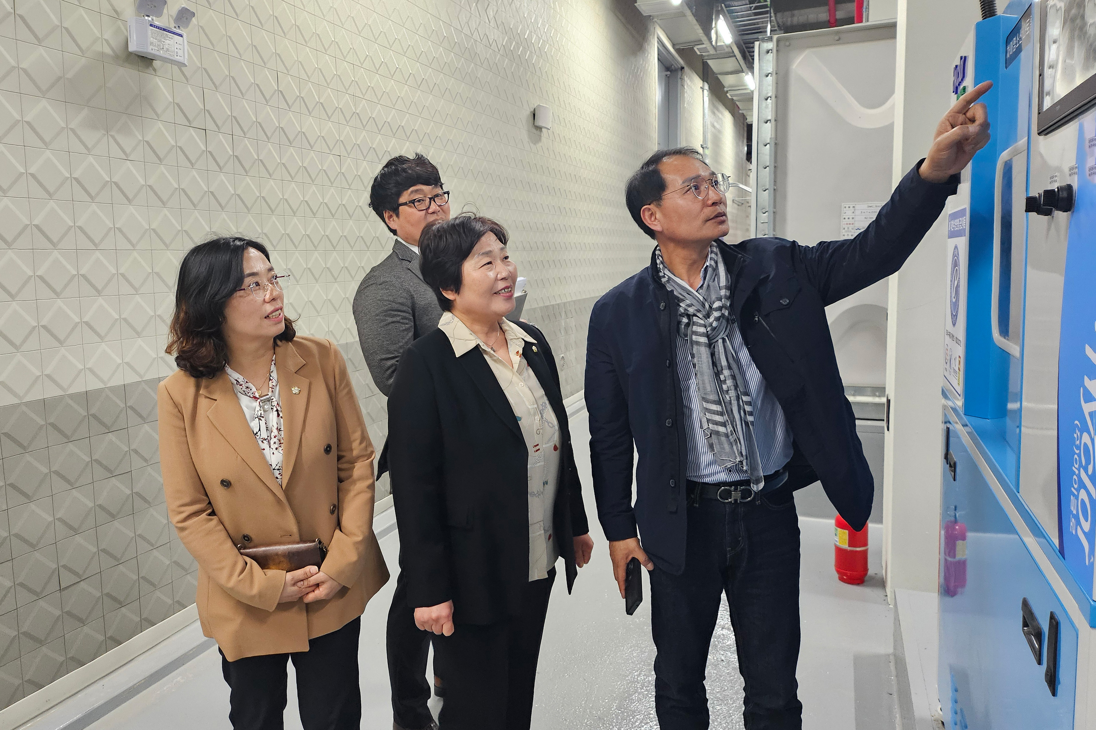 광산구의회 경제복지위, 제295회 임시회 중 ‘올해 첫 현장활동’ 첨부이미지 : 20250325 제295회 임시회 중 경제복지위원회 현장활동(박미소 주무관 제공) (1).jpg