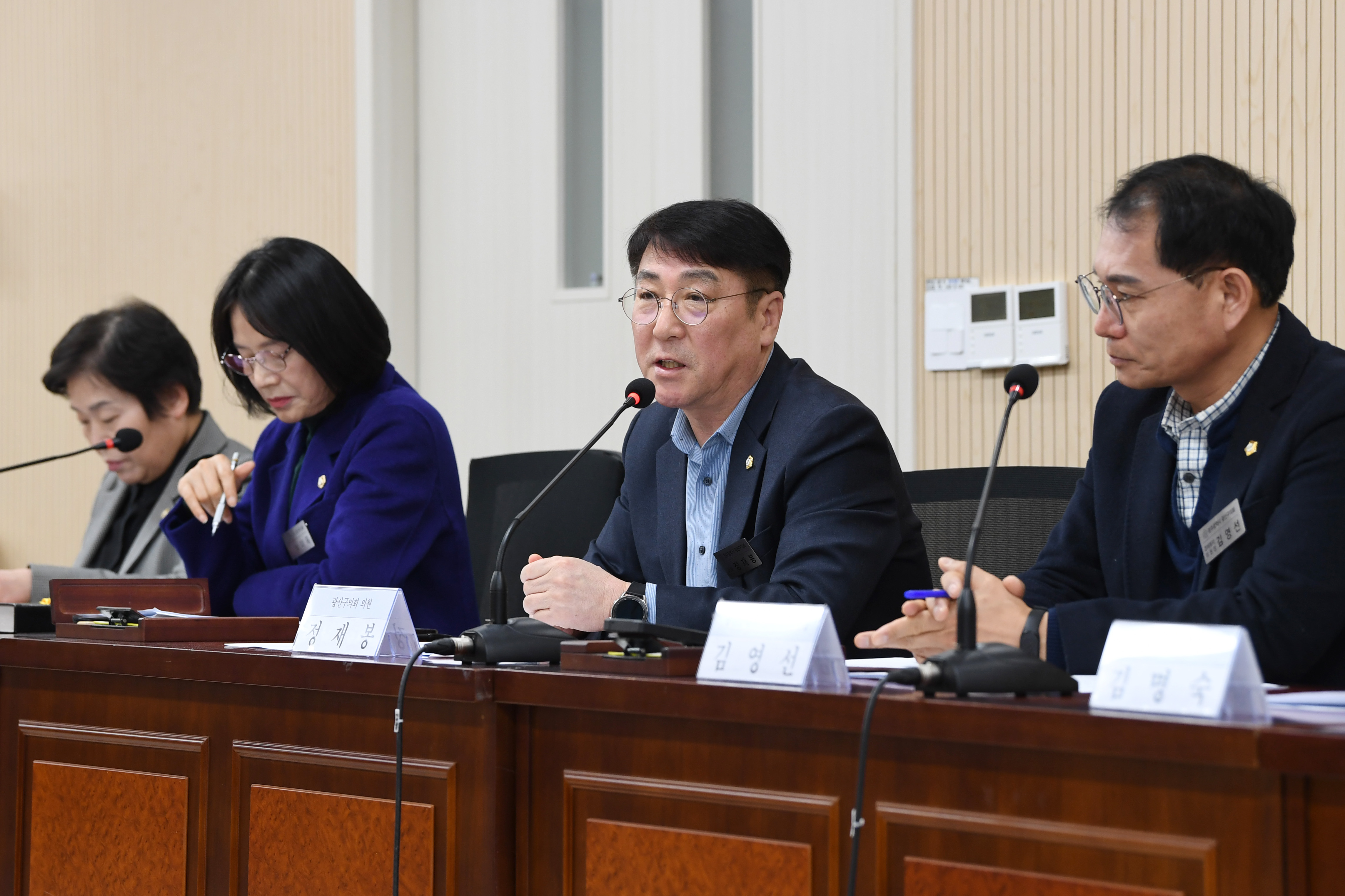 광산구의회, ‘청년창업 지원’ 정책간담회 개최 첨부이미지 : 2-2_20250310_광산구의회, ‘청년창업 지원’ 정책간담회 개최.jpg