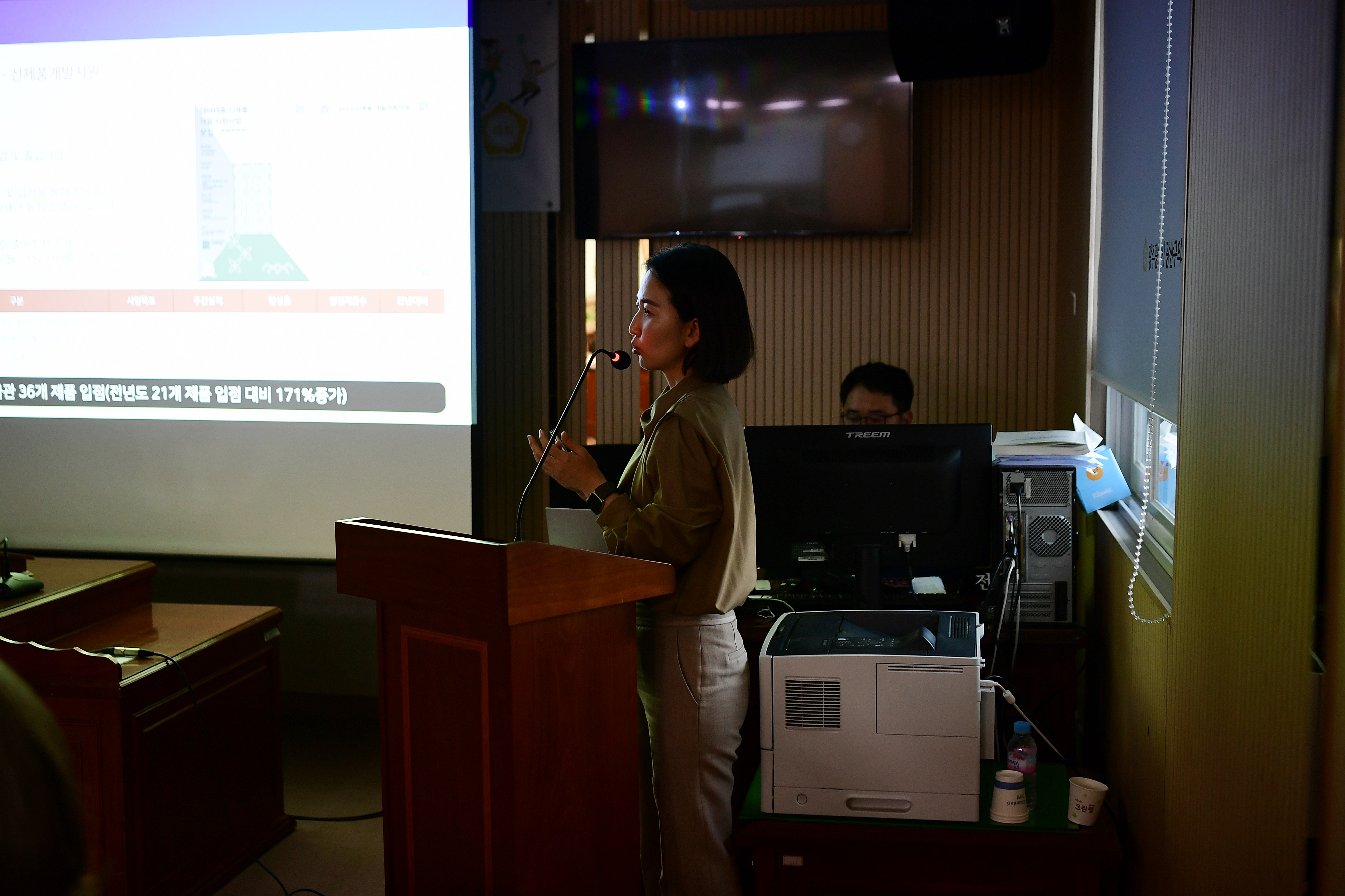 광산구의회, ‘경력단절여성 지원’ 정책간담회 첨부이미지 : 2-2_20231121_광산구의회, ‘경력단절여성 지원’ 정책간담회.JPG