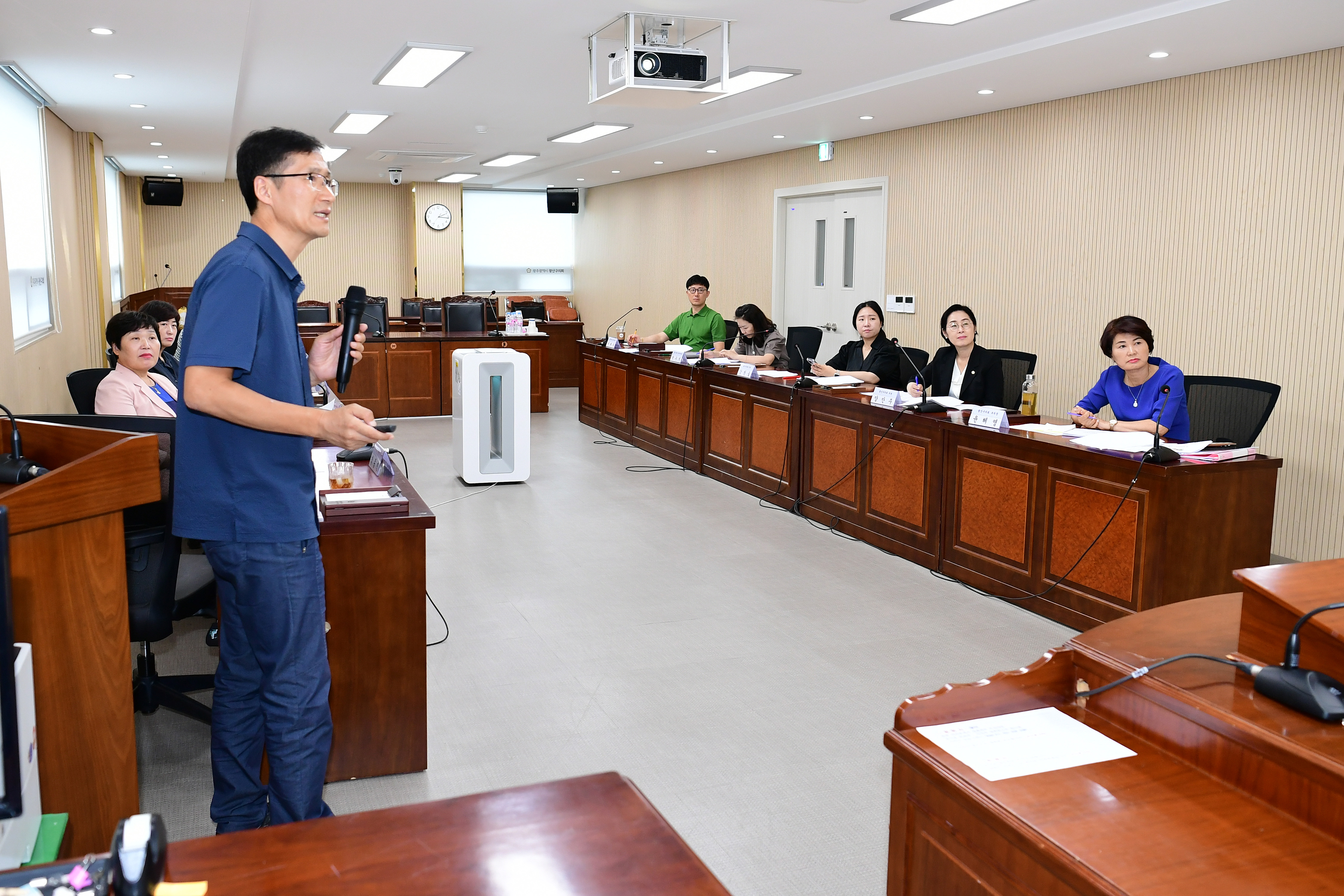 광산구의회 ‘광산형 통합돌봄’ 의원연구단체, 정책 세미나 개최 첨부이미지 : 2-2_20230817 광산구의회 ‘광산형 통합돌봄’ 의원연구단체, 정책 세미나 개최.jpg
