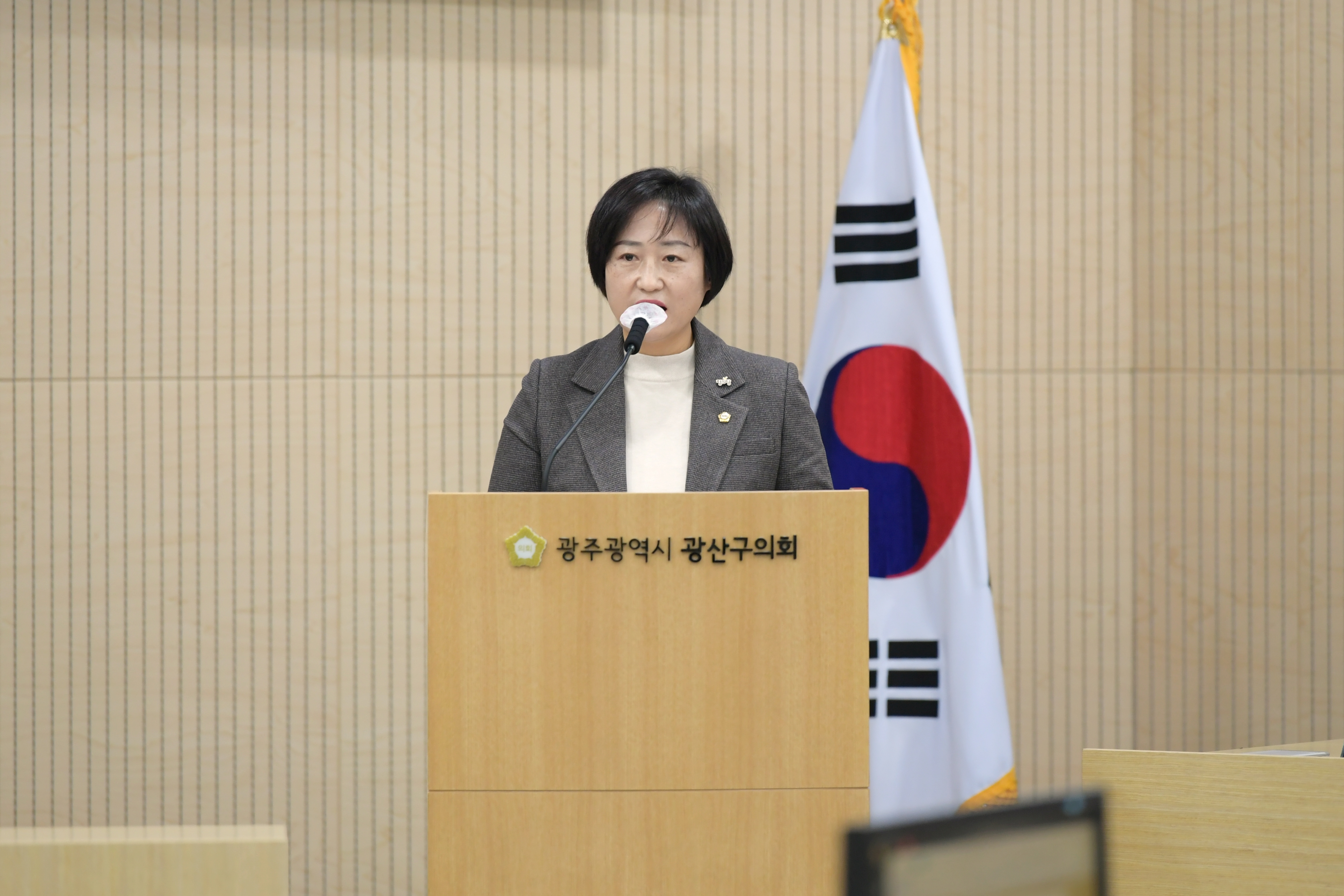 한윤희 광산구의원, ‘중대재해처벌법’ 시행 1년…시민 안전 지키려면 첨부이미지 : 3-1_20230206_한윤희 의원 5분 자유발언.JPG