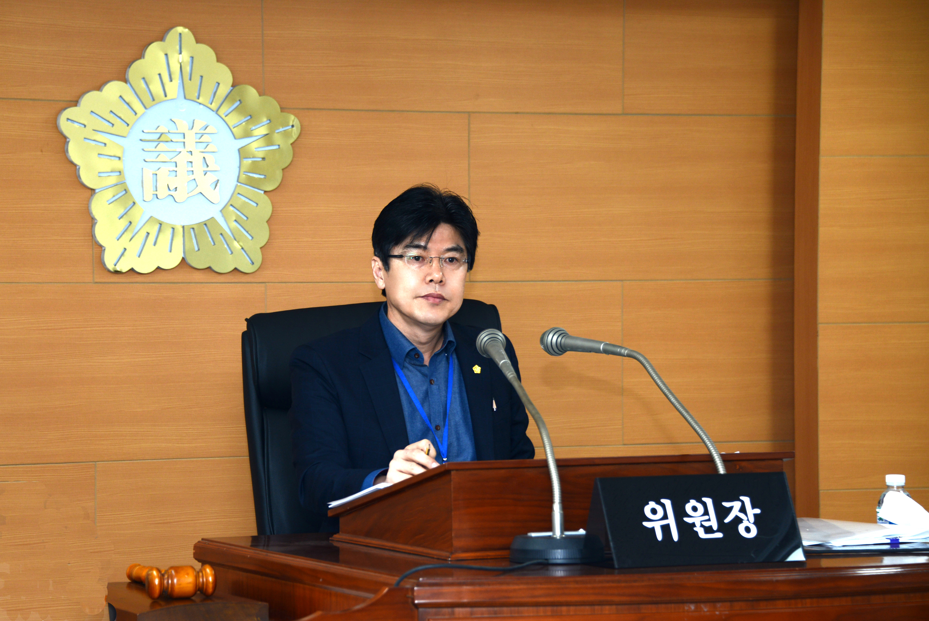 제206회 임시회 산업도시위원회 조례안 심사 첨부이미지 : 2555_1428992082.JPG