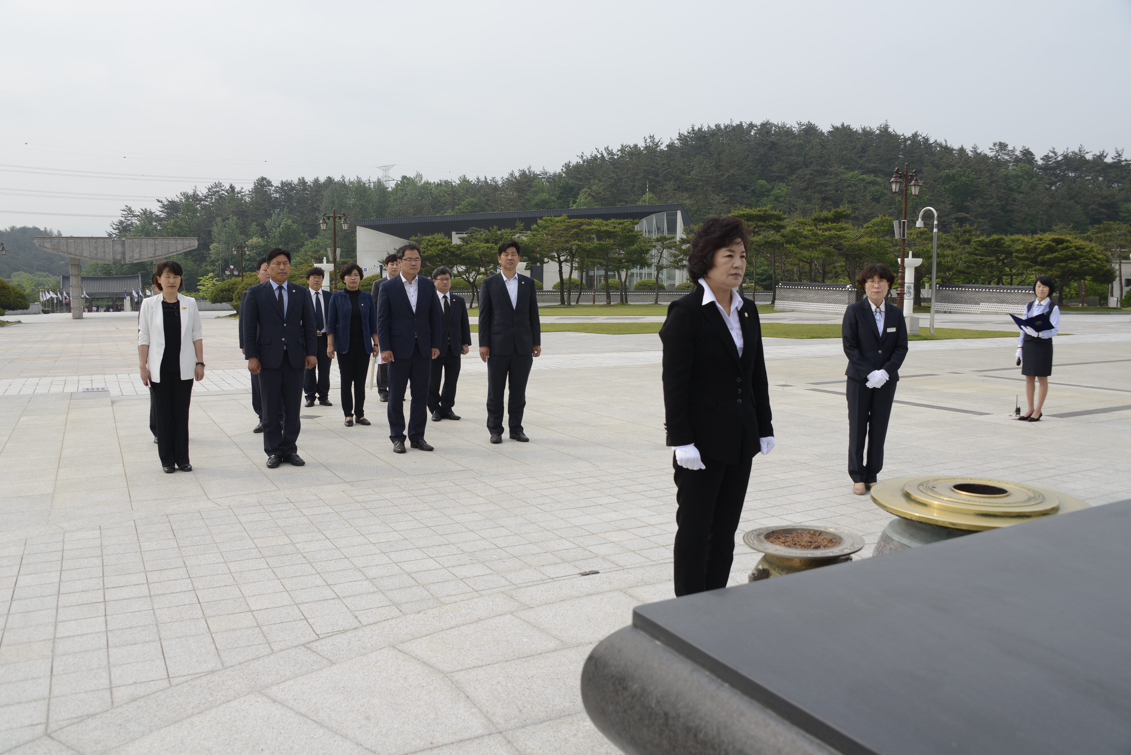 광산구의회 5·18 국립민주묘지 참배 첨부이미지 : 433_1431673976.JPG