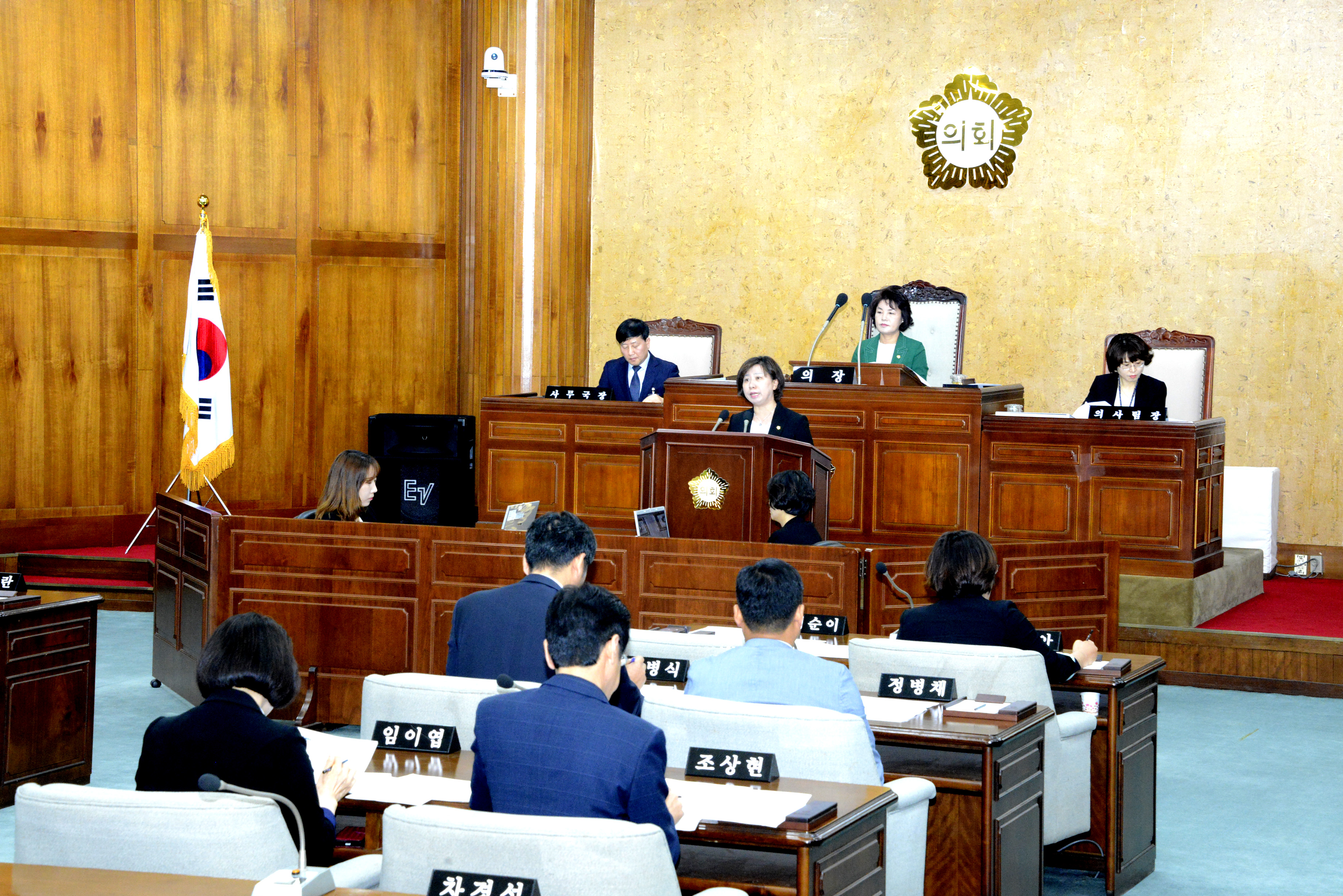 제216회 광산구의회 임시회 폐회 첨부이미지 : 0000000001_20160517135308_2.jpg