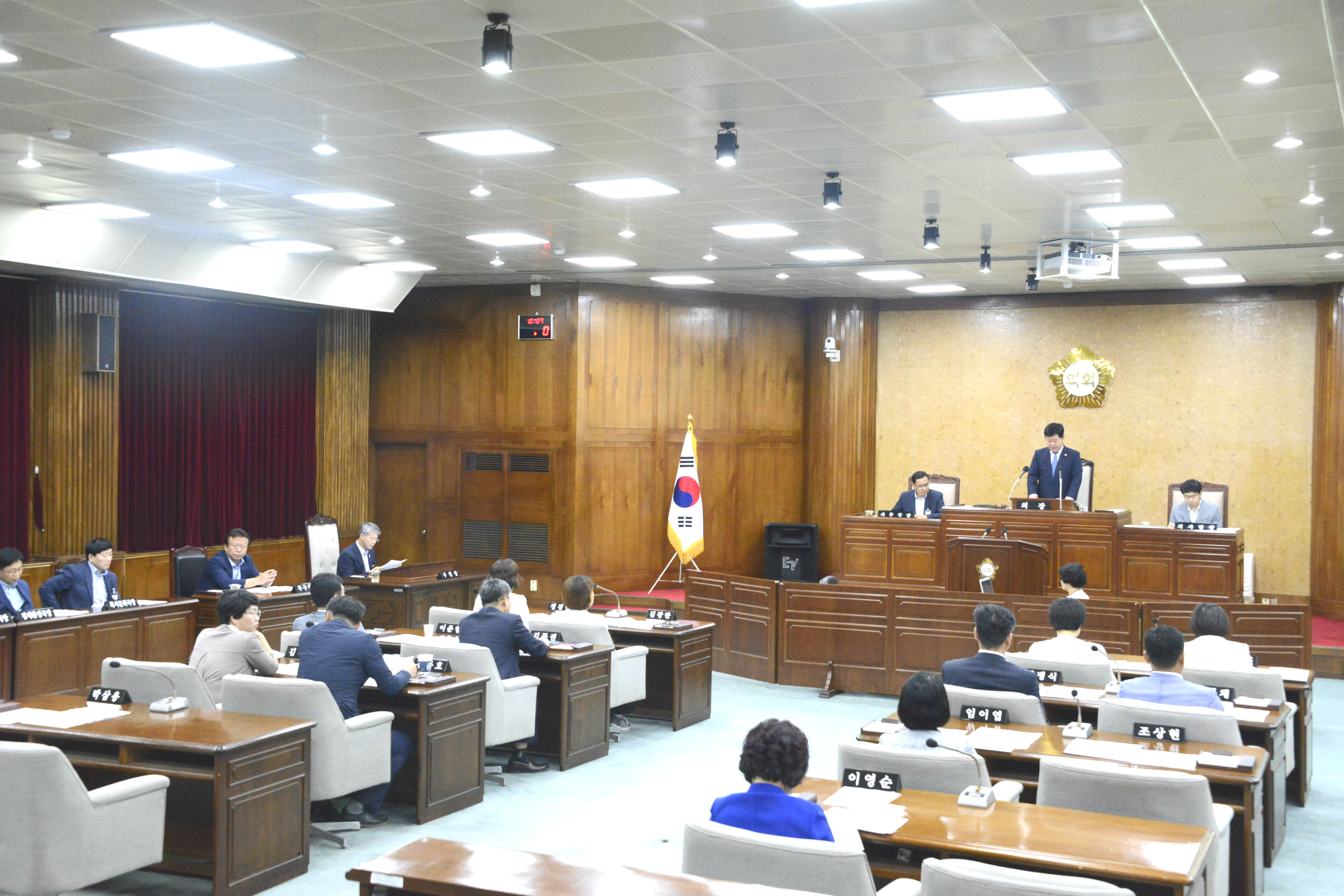 광산구의회 ‘제230회 임시회 폐회’ 첨부이미지 : 0000000001_20170726115037_0.jpg